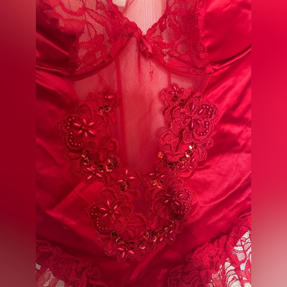 fredericks of hollywood red beaded lingerie - Picture 5 of 7